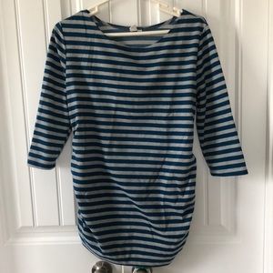 3/4 sleeve maternity shirt